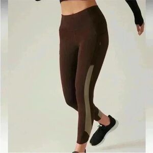 Athleta Ultimate Stash Craft Tight in Toasted Brown Size XS NWT